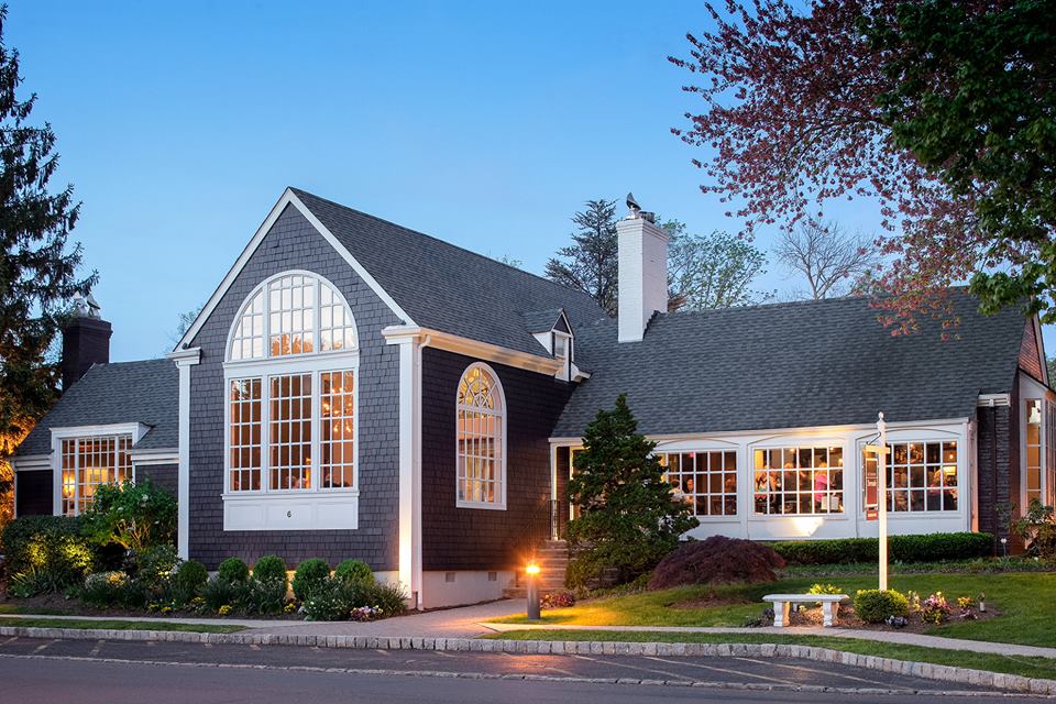 serenade-exterior