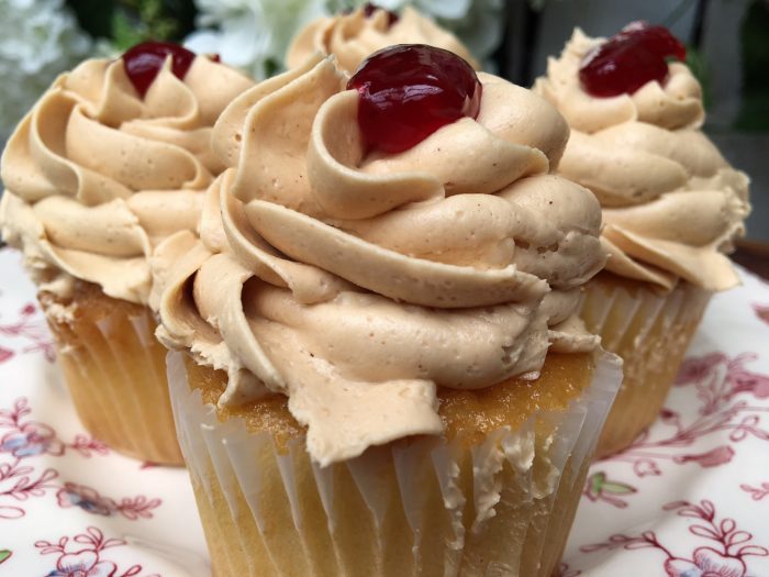 Sickles Market PBJ Cupcakes