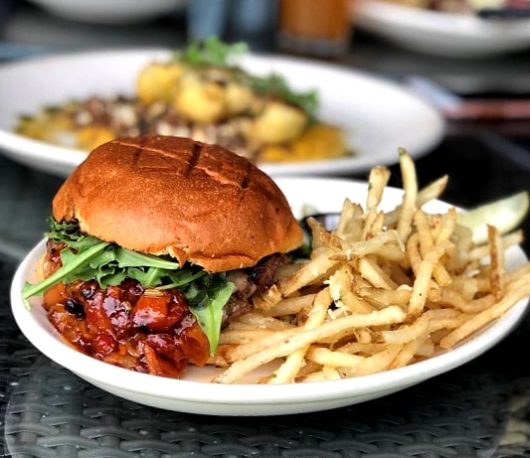 Creek Burger